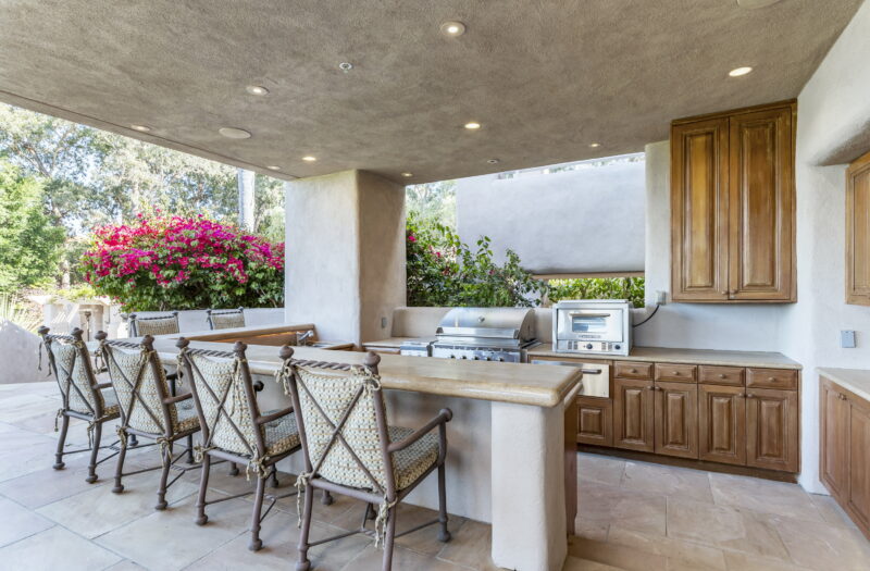 Patio Kitchen